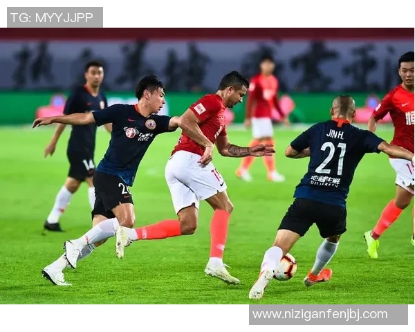 成都网球队以71分领跑挑战赛积分榜展现强劲实力