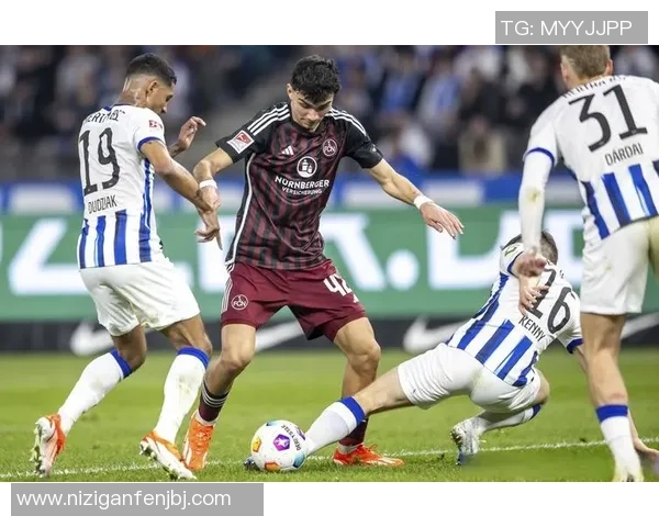 足球明星精彩耍棍子视频集锦展现惊人技巧与魅力瞬间 足球明星精彩耍棍子视频集锦展现惊人技巧与魅力瞬间