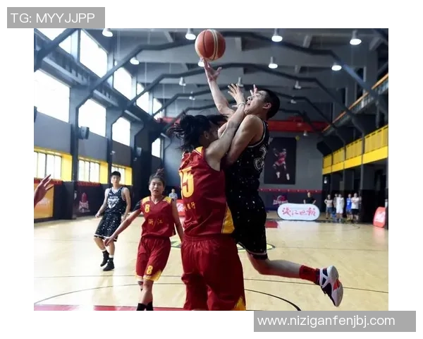 赛后分析:西安篮球队与杭州篮球队实力对比及比赛亮点回顾 赛后分析:西安篮球队与杭州篮球队实力对比及比赛亮点回顾